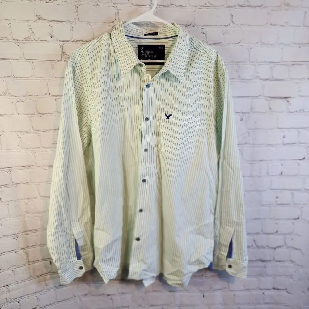 Men's American Eagle "Athletic Fit" button down longsleeve, size XXL